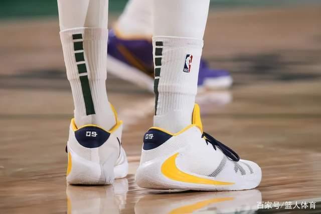 中国队官宣世界杯12人大名单 孙铭徽方硕落选